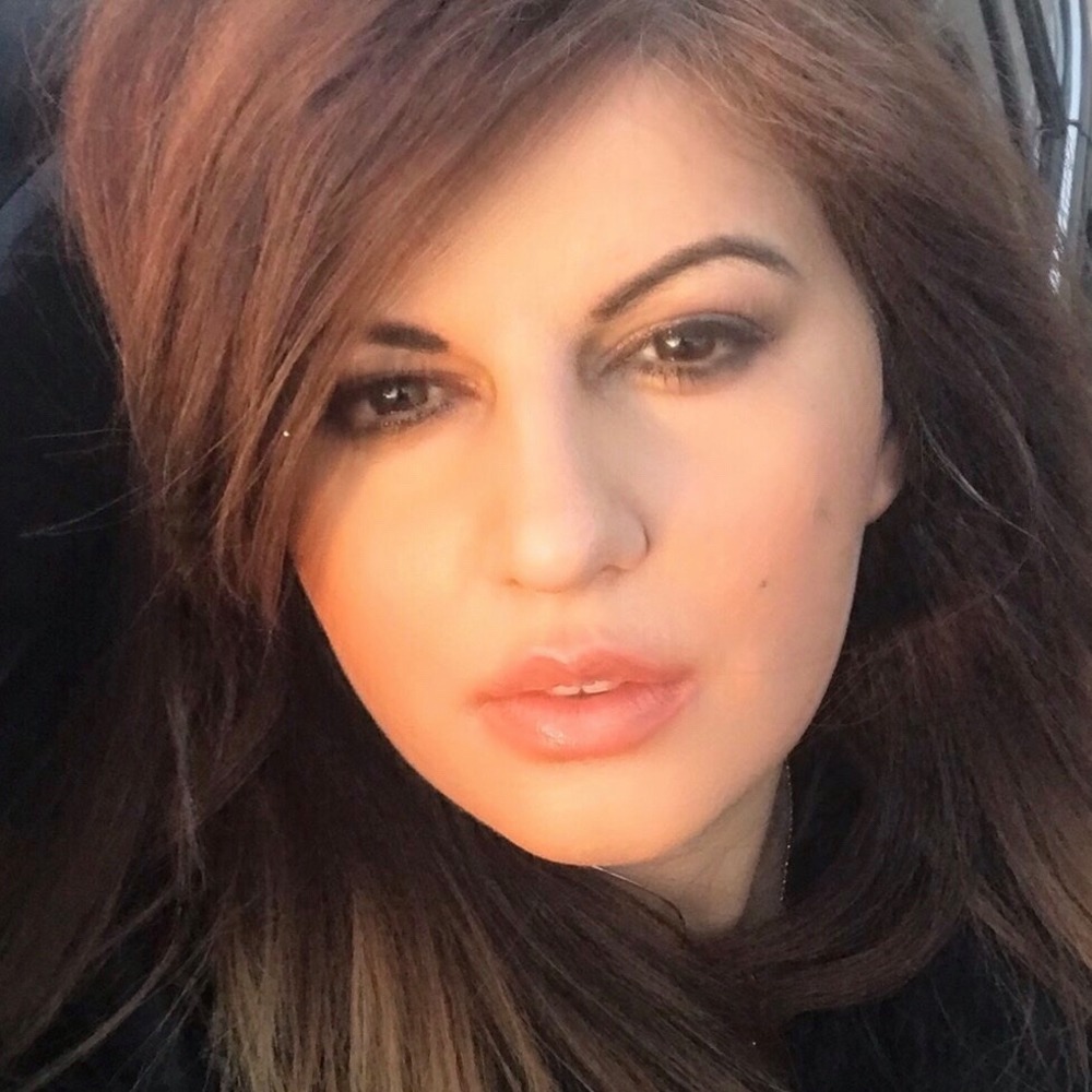Meet your Posher, Dana